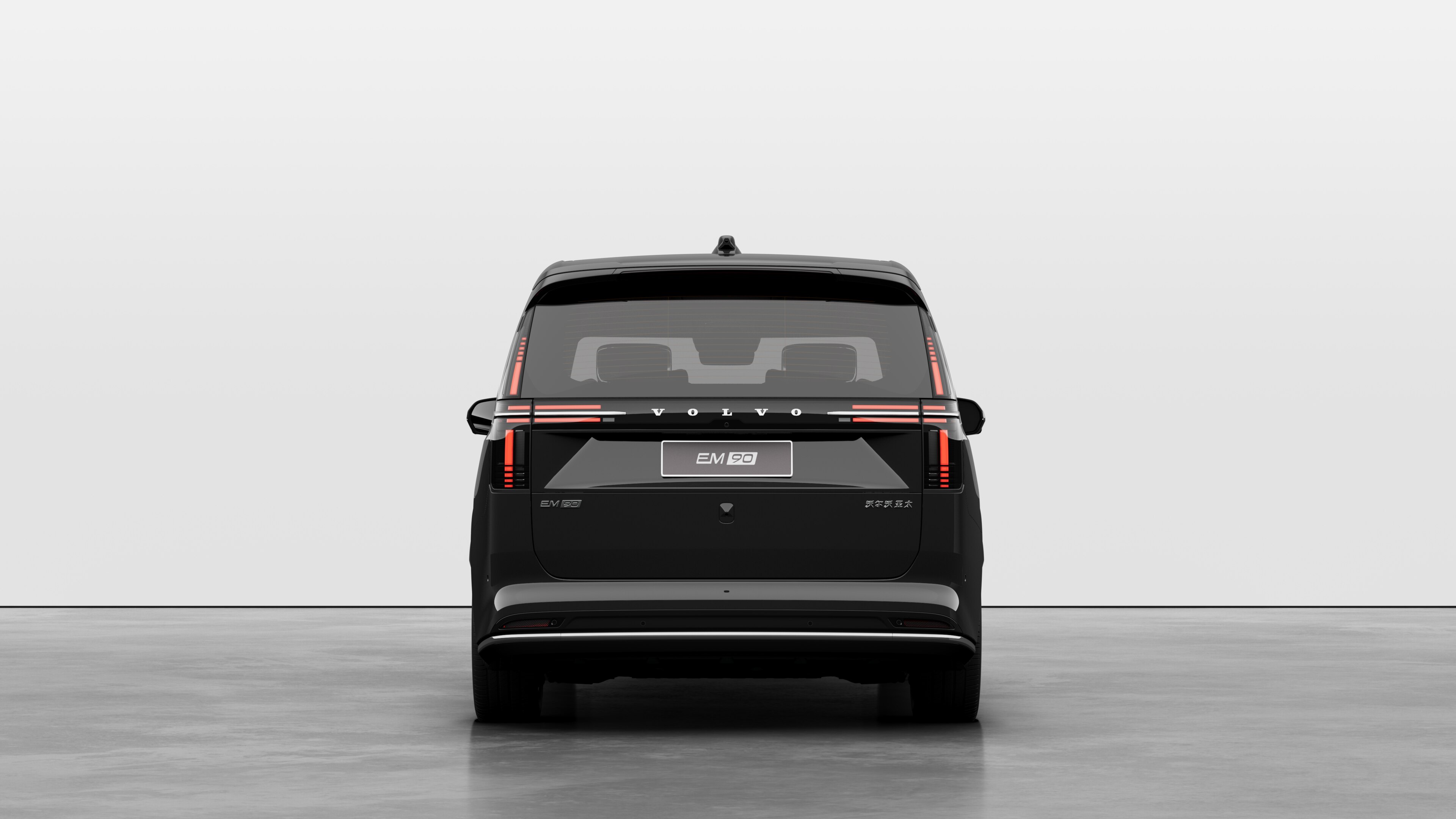 沃尔沃汽车后视图在朴素的工作室背景下。