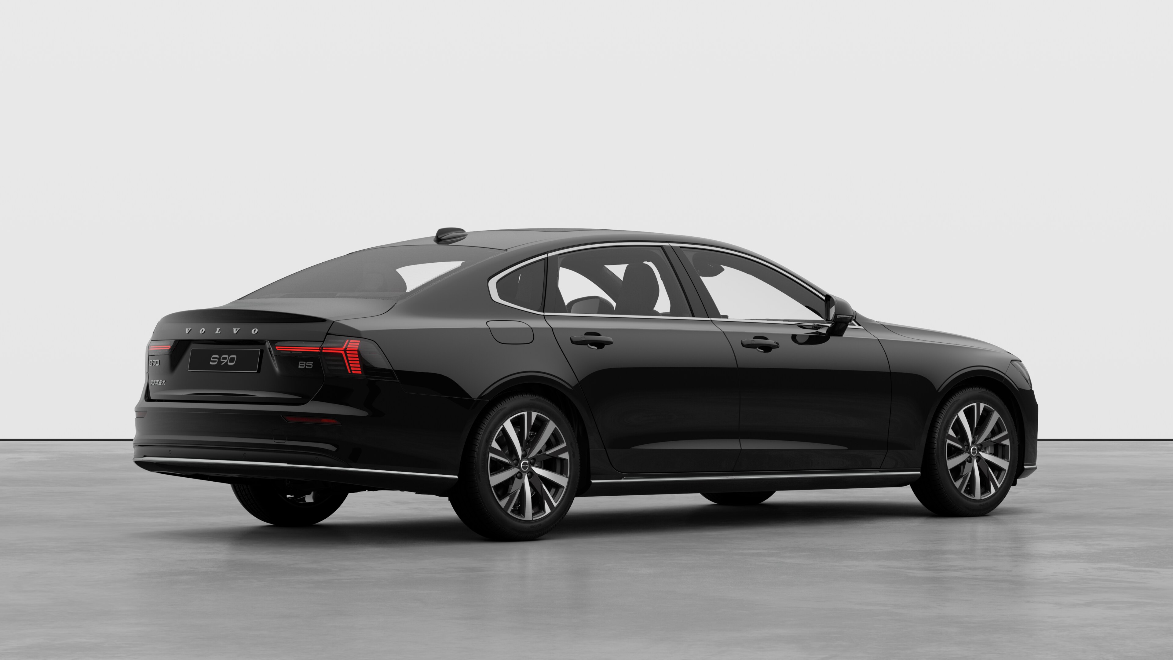 沃尔沃汽车后部四分之三视图，在普通工作室背景上。