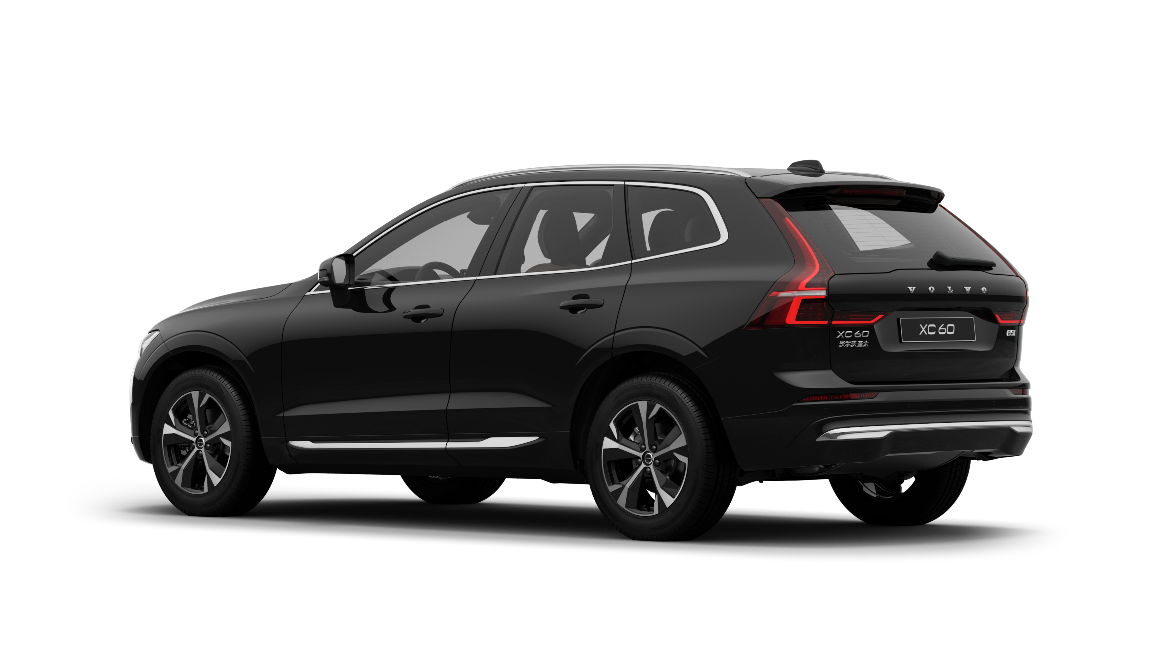 沃尔沃汽车后部四分之三视图，背景为朴素的工作室。