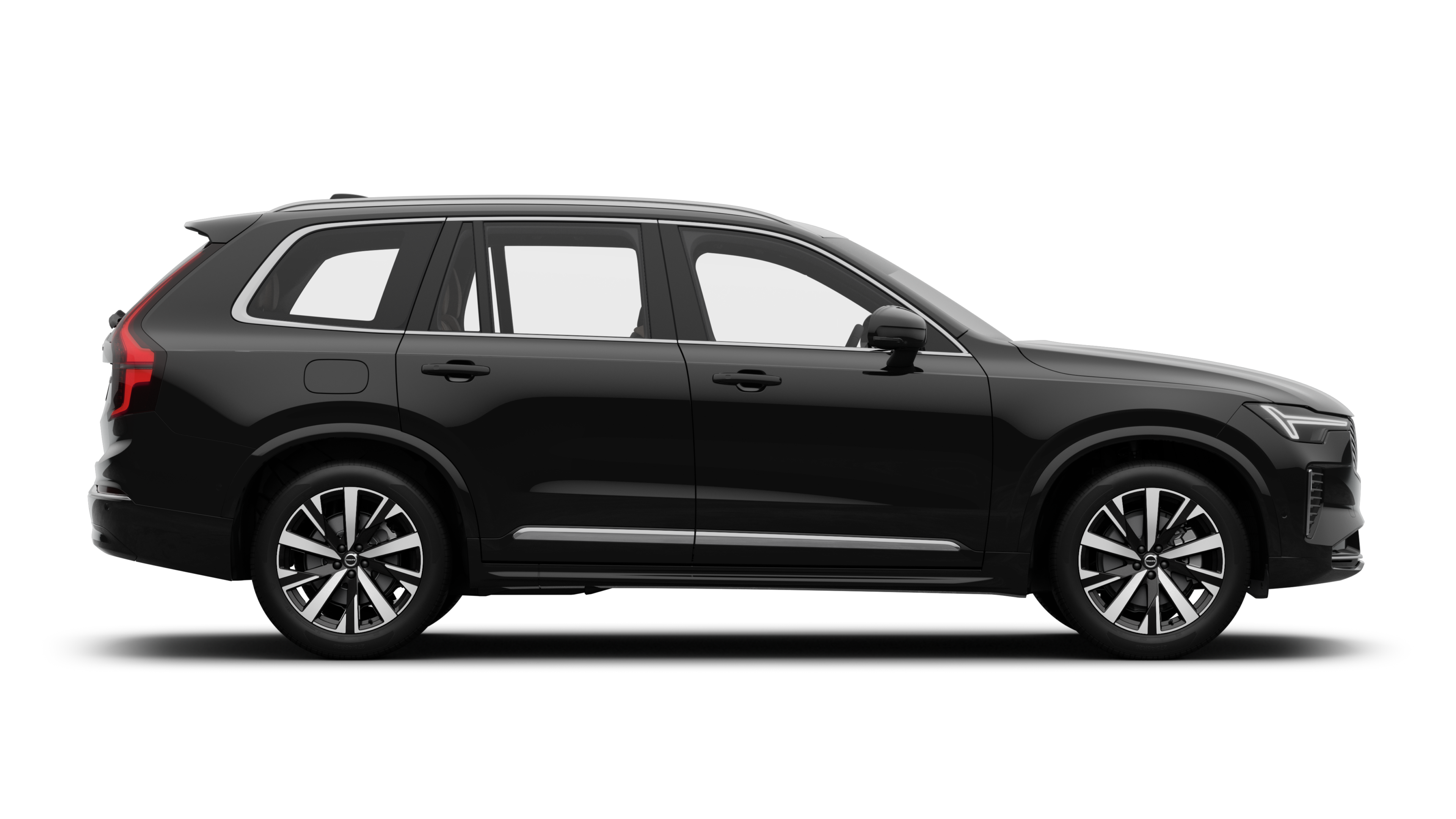 沃尔沃汽车侧视图在纯工作室背景上显示关闭的车门和可见的车轮设计。