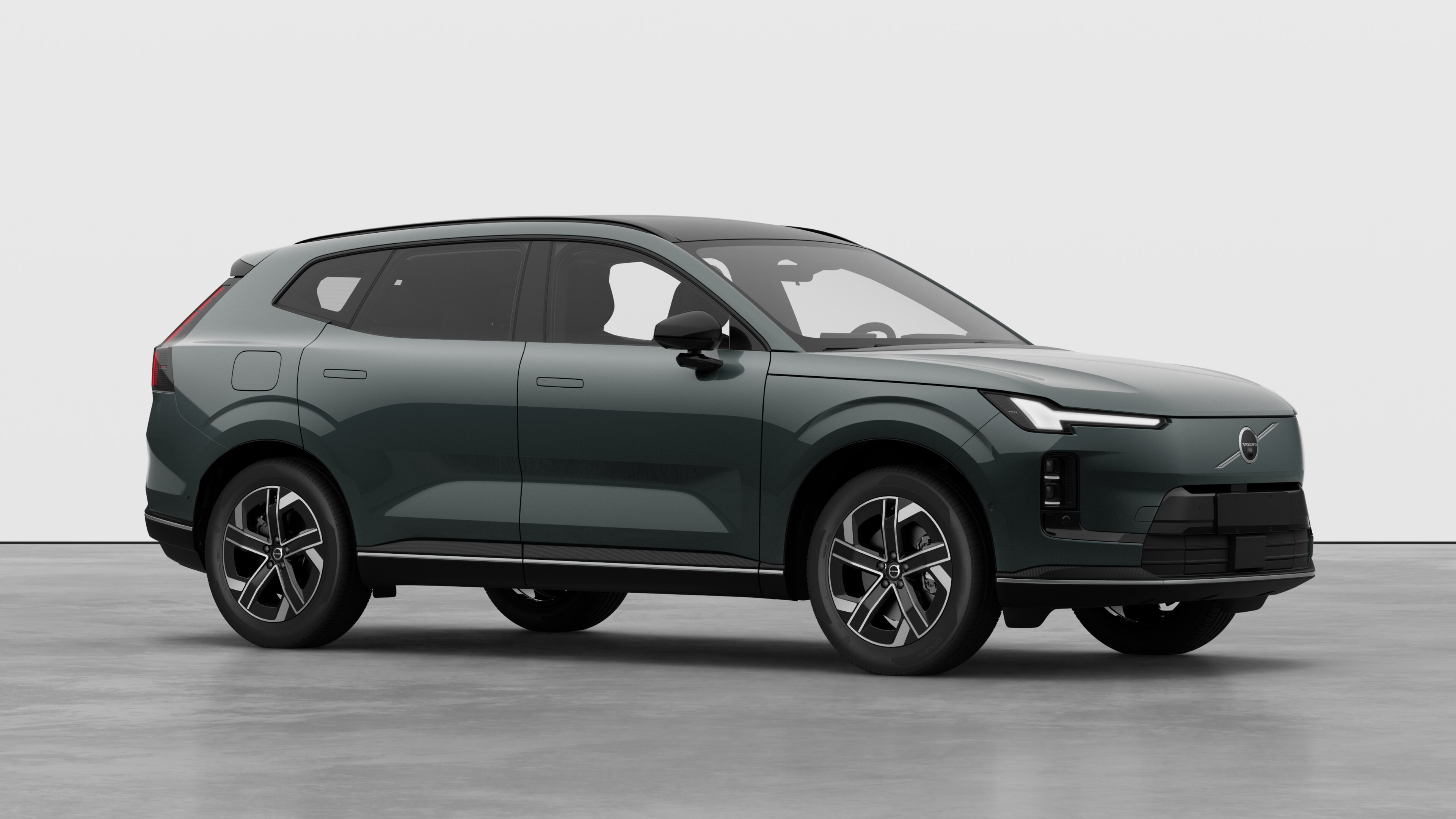 沃尔沃汽车外观，四分之三的视图，在朴素的工作室背景中。