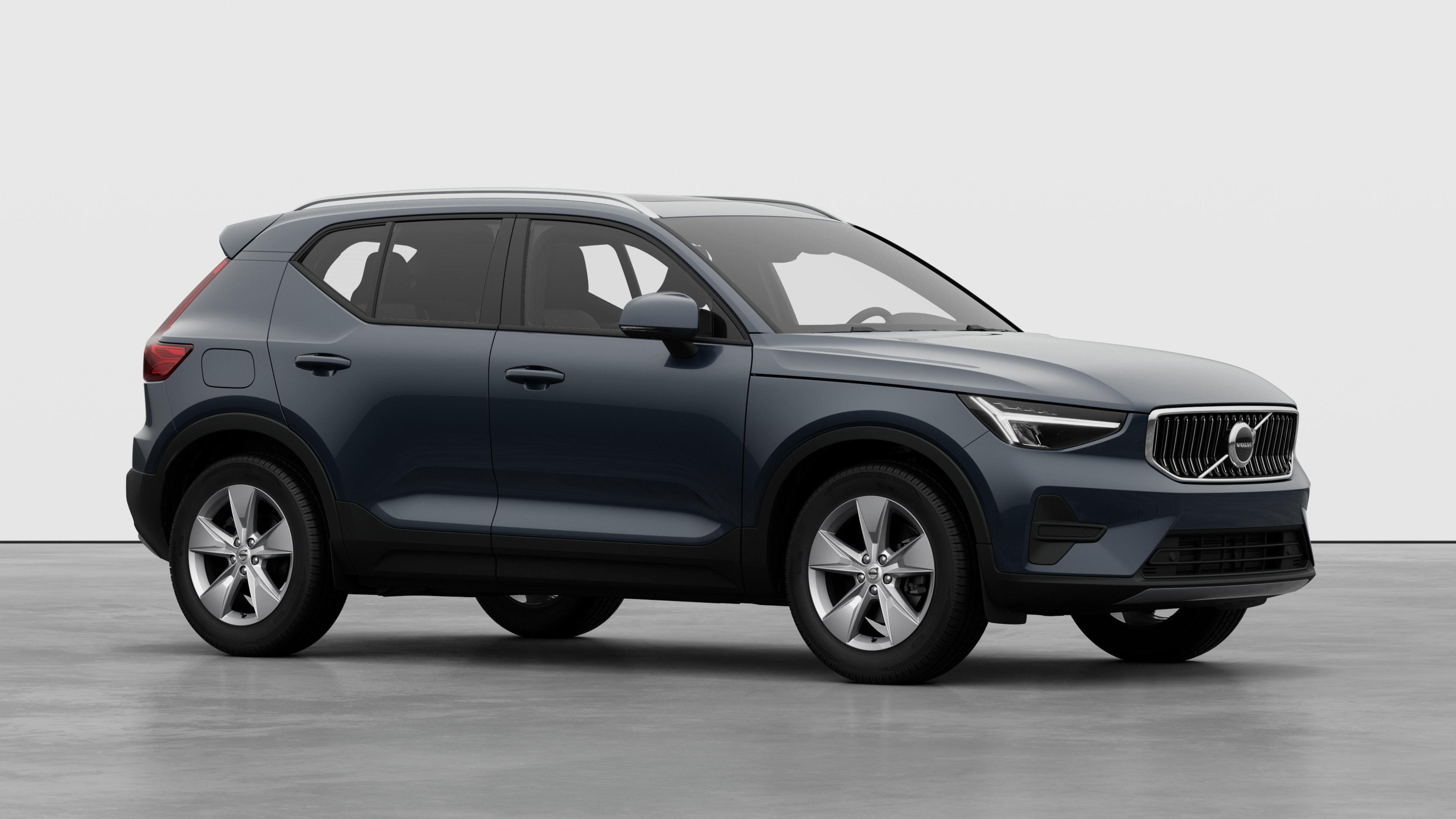 沃尔沃汽车外观，四分之三的视图，在朴素的工作室背景中。